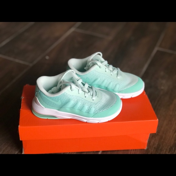 Girls Nike shoes